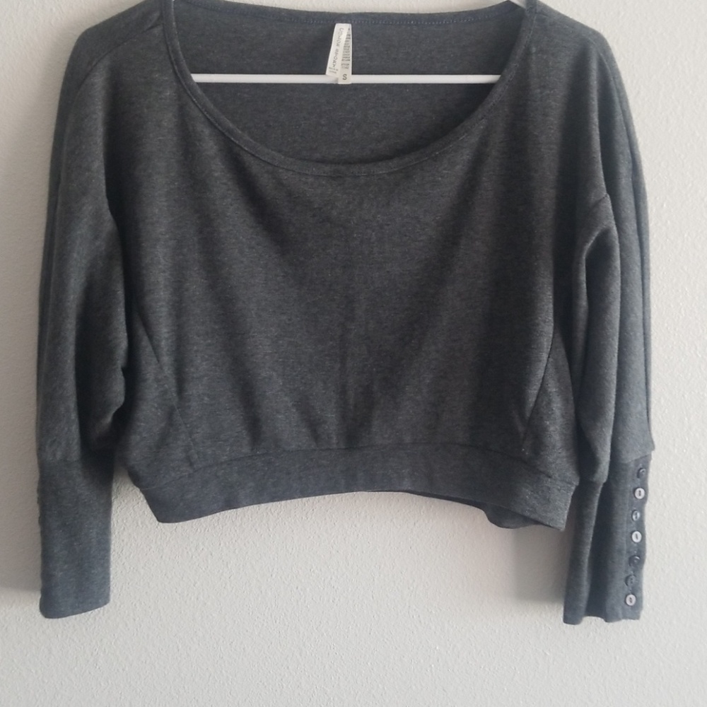 *SOLD*Cropped top🖤